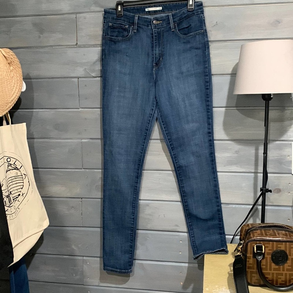 Levi’s 721 high-rise skinny Jean